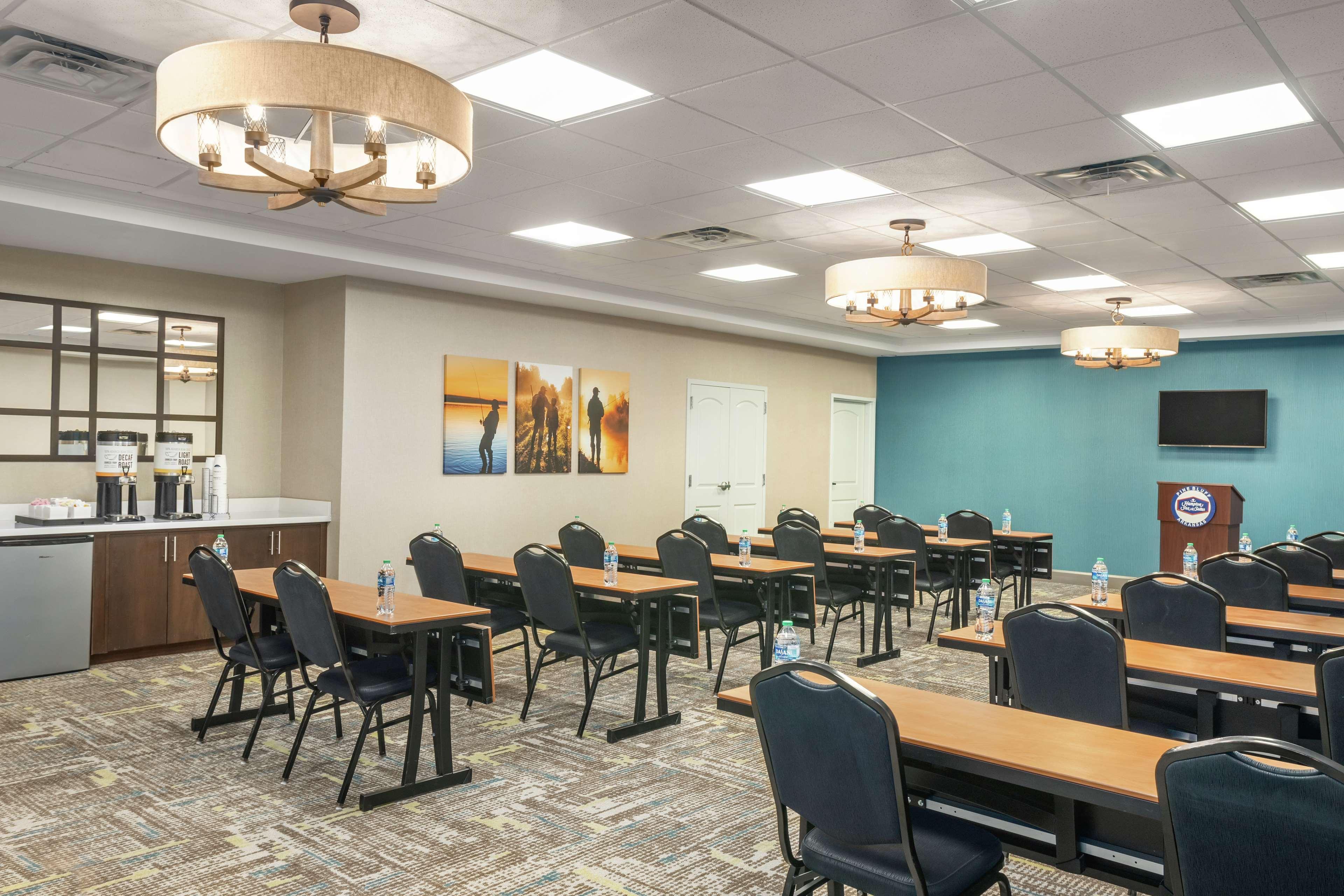 Hampton Inn & Suites Pine Bluff Zewnętrze zdjęcie
